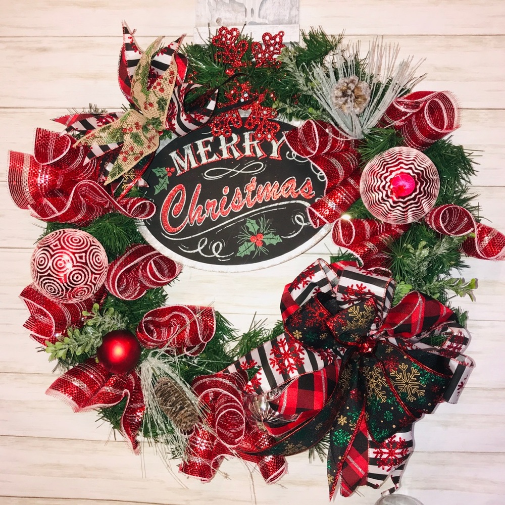 Red and Black Merry Christmas wreath